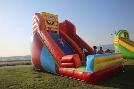 Sünger Bob Temalı Kaydırak Kiralama