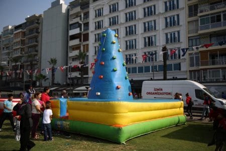 Şişme Tırmanma Dağı Kiralama